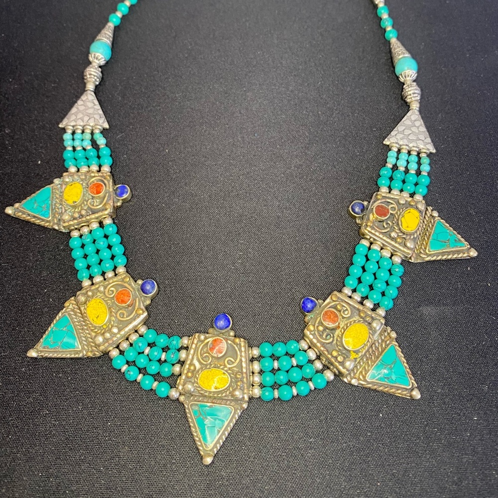 Beautiful handmade multi-colored stone necklace set in metal. Made in Nepal. - Picture 2 of 4